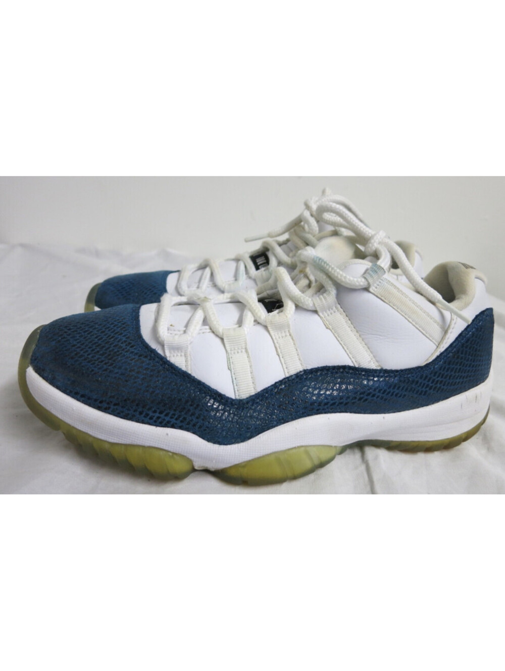 Jordan Air Jordan 11 Retro Low Snakeskin 2019 CD6846-102 Mens size 9